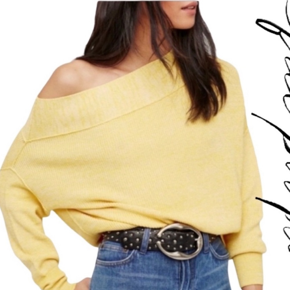 Yellow free people off the shoulder sweater 💫